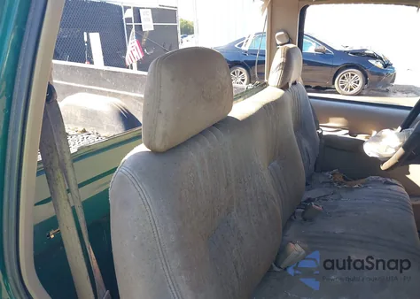 1998 GMC Sierra 1500 Sl Wideside from USA, damaged, VIN 1GTEC14M9WZ536286